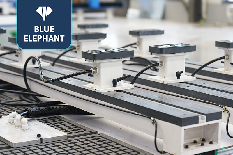 EW3动柱式五轴加工中心